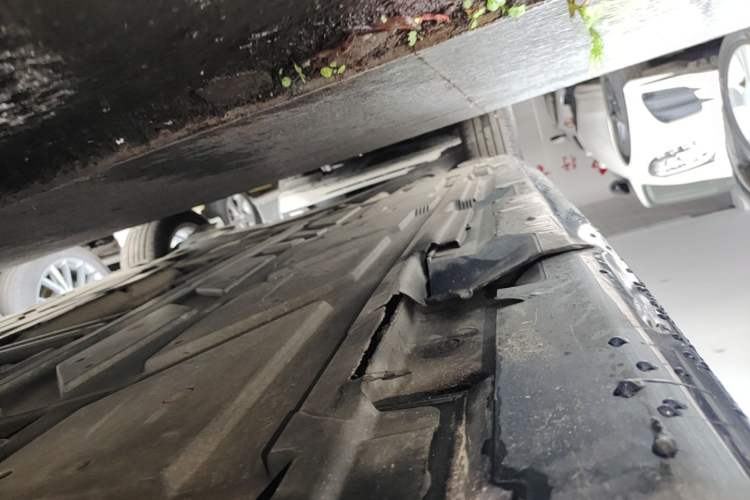 Used Mercedes-Benz A-Class 2019 A 200 L Sport Sedan Right Side Sill