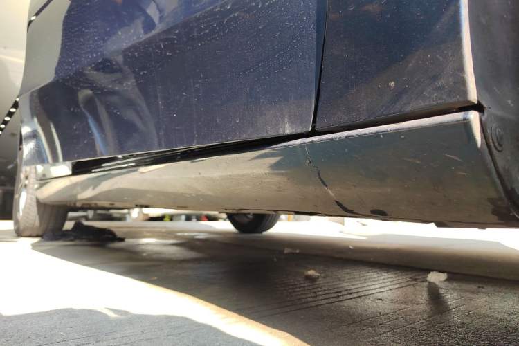 Used Mercedes-Benz A-Class 2019 A 200 Dynamic Edition Right Side Sill