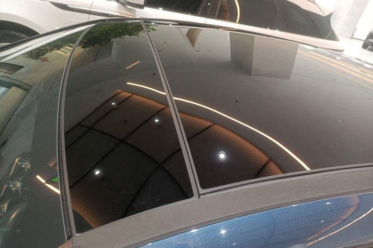 Used Mercedes-Benz A-Class 2019 A 180 L Sport Sedan Roof
