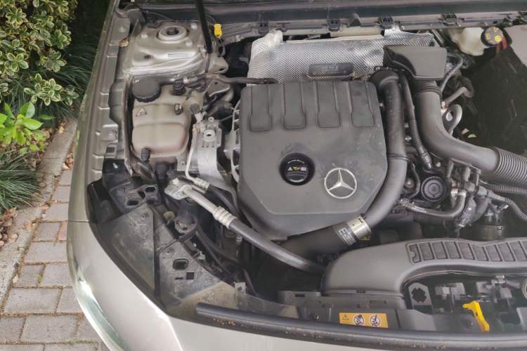 Used Mercedes-Benz A-Class 2019 A 200 L Sport Sedan Engine Bay Right