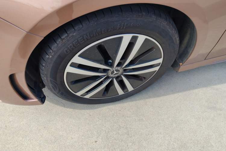 Used Mercedes-Benz A-Class 2019 Restyled A 180 L Sport Sedan Left Front Wheel Hub