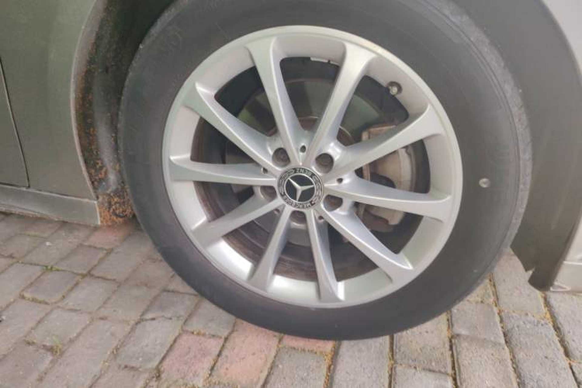 Used Mercedes-Benz A-Class 2019 A 200 L Sport Sedan Right Front Wheel Hub