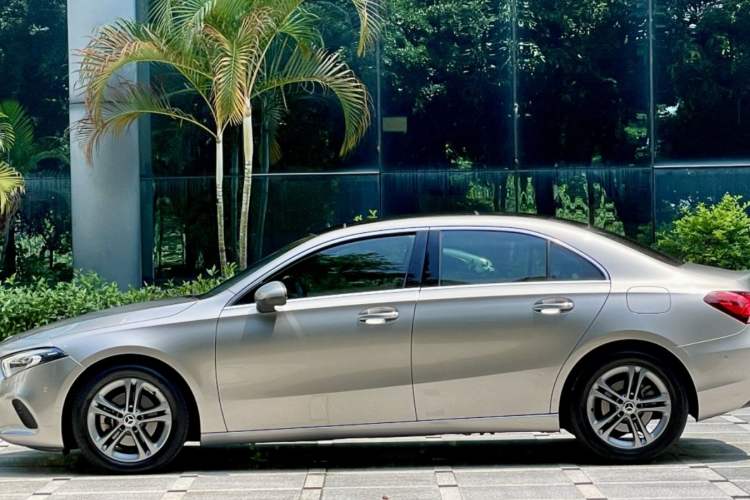 Used Mercedes-Benz A-Class 2019 A 200 L Exterior 4