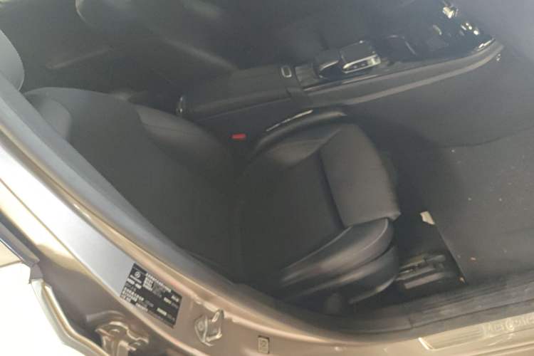 Used Mercedes-Benz A-Class 2019 A 200 L Sport Sedan Interior 4