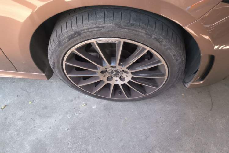 Used Mercedes-Benz A-Class 2019 Restyled A 200 L Sport Sedan Right Front Wheel Hub