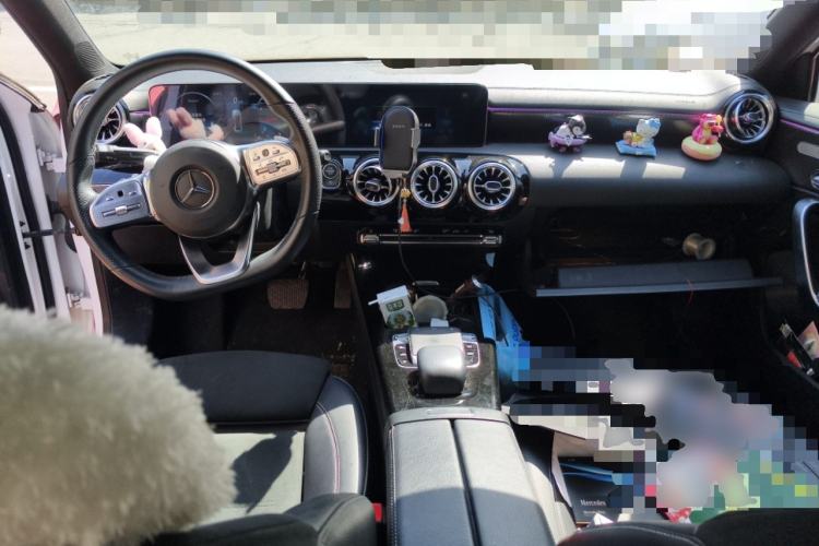 Used Mercedes-Benz A-Class 2019 A 200 L Sport Sedan Center Console