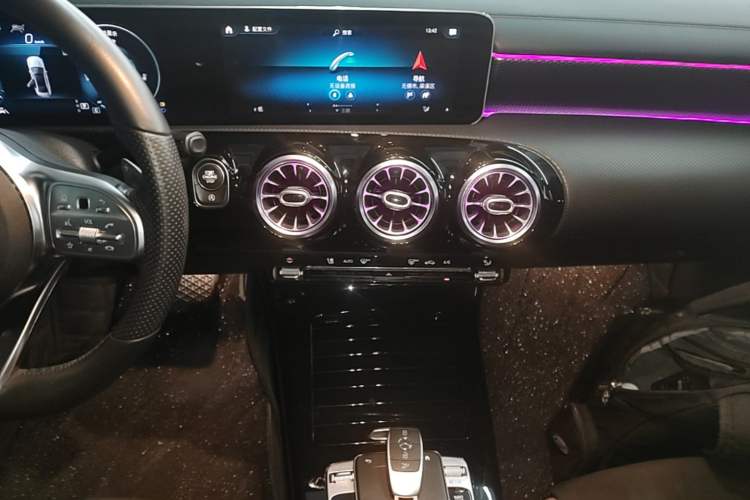 Used Mercedes-Benz A-Class 2019 A 200 L Sport Sedan Audio And AC Panel