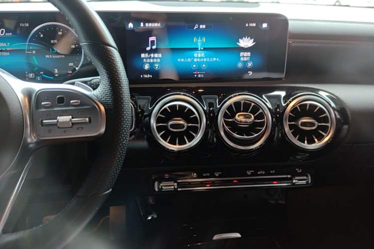 Used Mercedes-Benz A-Class 2019 A 200 L Sport Sedan Audio And AC Panel