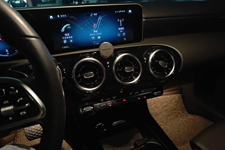 Used Mercedes-Benz A-Class 2019 A 200 Fashion Model Audio And AC Panel