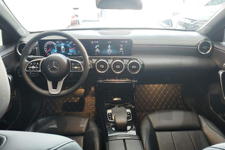 Used Mercedes-Benz A-Class 2019 Revised A 200 L Center Console