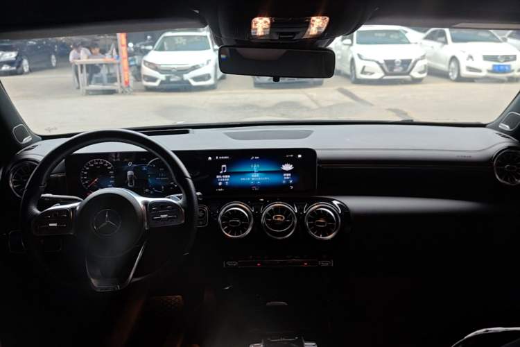 Used Mercedes-Benz A-Class 2019 A 200 L Sport Sedan Center Console