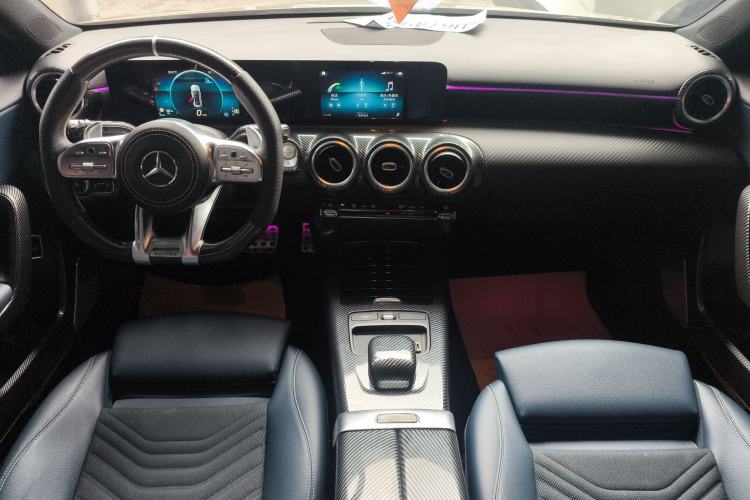 Used Mercedes-Benz A-Class 2019 A 180 L Center Console