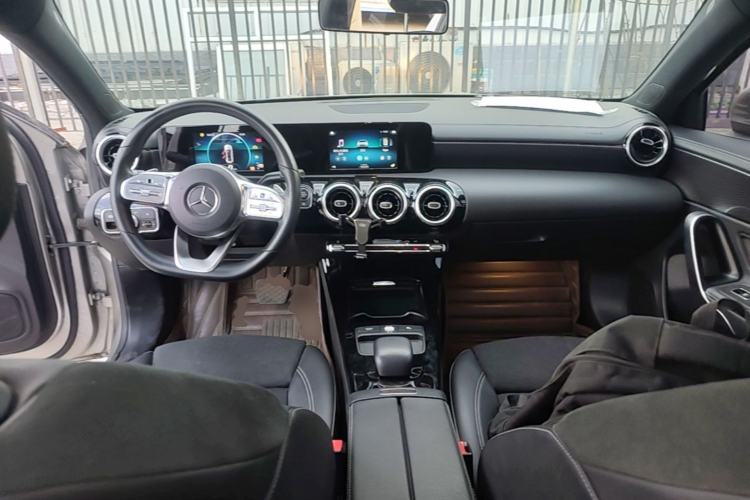 Used Mercedes-Benz A-Class 2019 A 180 L Sport Sedan Center Console