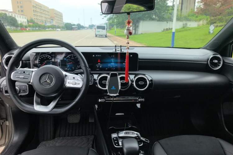 Used Mercedes-Benz A-Class 2019 A 200 L Sport Sedan Center Console