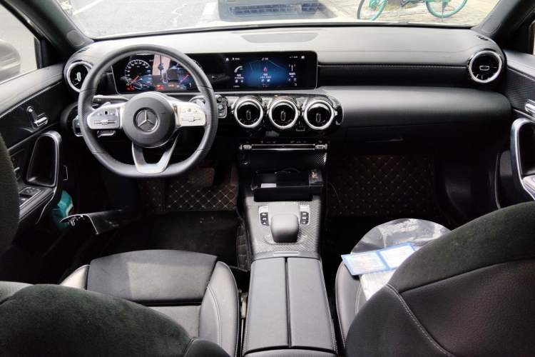 Used Mercedes-Benz A-Class 2019 Restyled A 200 L Sport Sedan Center Console