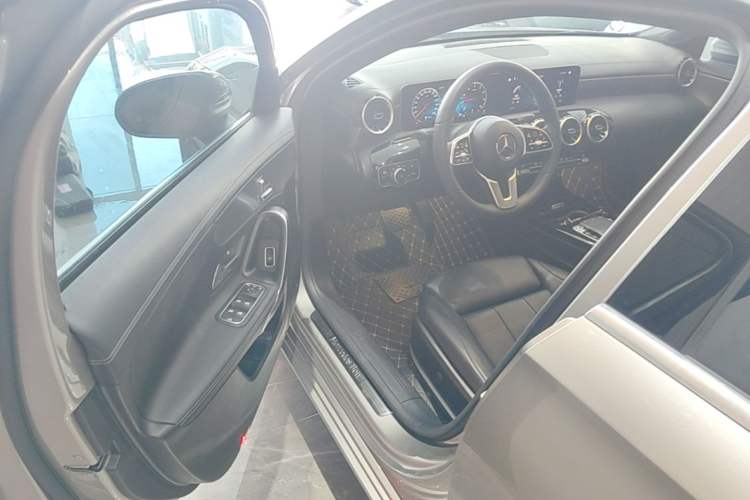 Used Mercedes-Benz A-Class 2019 Revised A 200 L Driver Seat