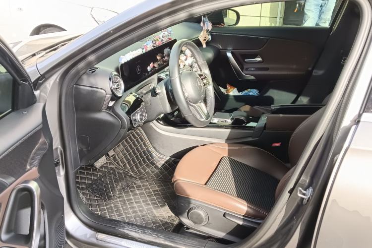Used Mercedes-Benz A-Class 2019 A 200 Dynamic Edition Driver Seat