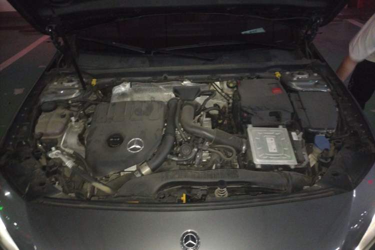 Used Mercedes-Benz A-Class 2019 A 200 Dynamic Edition Engine Bay