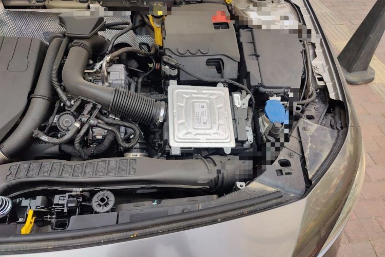 Used Mercedes-Benz A-Class 2019 A 200 L Sport Sedan Engine Bay Left