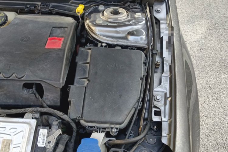 Used Mercedes-Benz A-Class 2019 A 200 Dynamic Edition Engine Bay Left