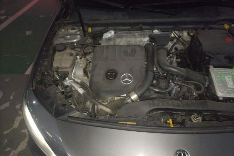 Used Mercedes-Benz A-Class 2019 A 200 Dynamic Edition Engine Bay Right