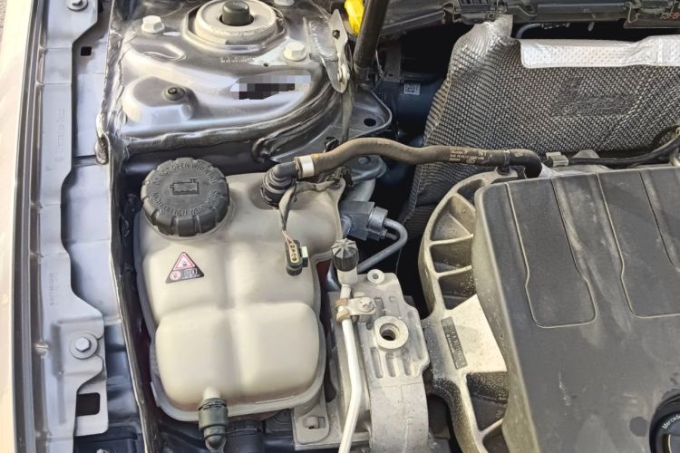 Used Mercedes-Benz A-Class 2019 A 200 Dynamic Edition Engine Bay Right