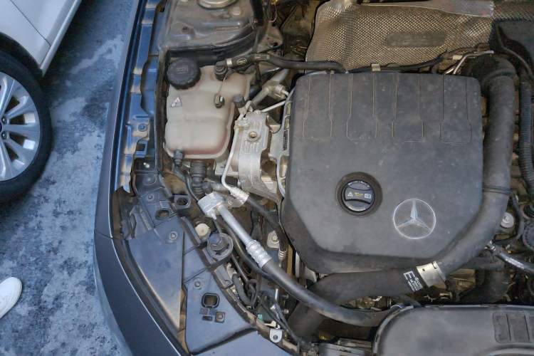 Used Mercedes-Benz A-Class 2019 A 200 L Sport Sedan Engine Bay Right