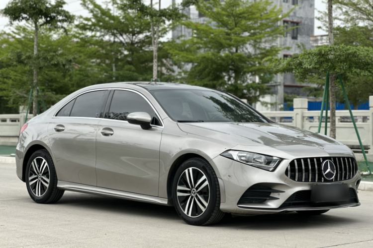 Used Mercedes-Benz A-Class 2019 Restyled A 180 L Sport Sedan Exterior 1
