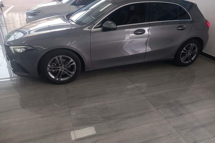Used Mercedes-Benz A-Class 2019 A 200 Dynamic Edition Exterior 5