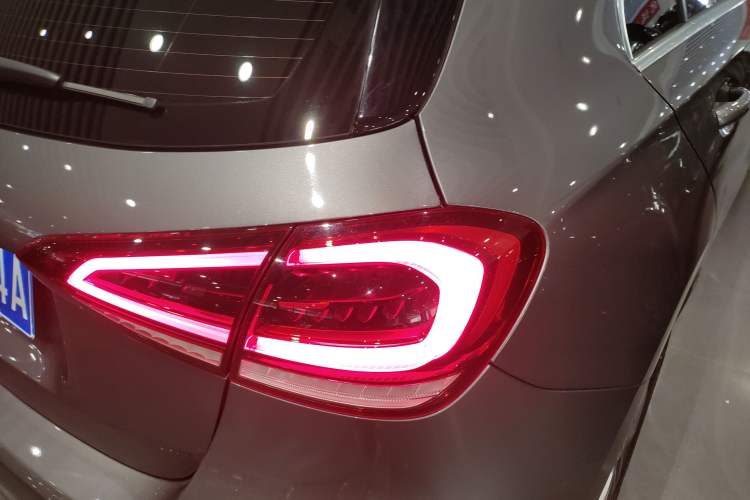 Used Mercedes-Benz A-Class 2019 A 200 Dynamic Edition Exterior 6