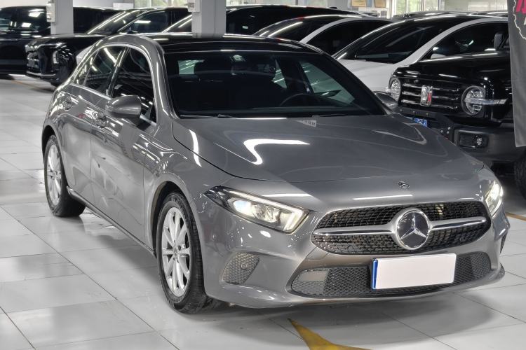 Used Mercedes-Benz A-Class 2019 A 200 Fashion Model Exterior 9
