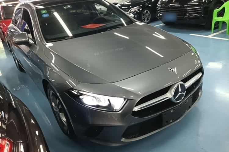 Used Mercedes-Benz A-Class 2019 A 200 Dynamic Edition Front Right 45 Deg