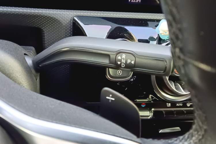 Used Mercedes-Benz A-Class 2019 A 200 Dynamic Edition Gear Lever