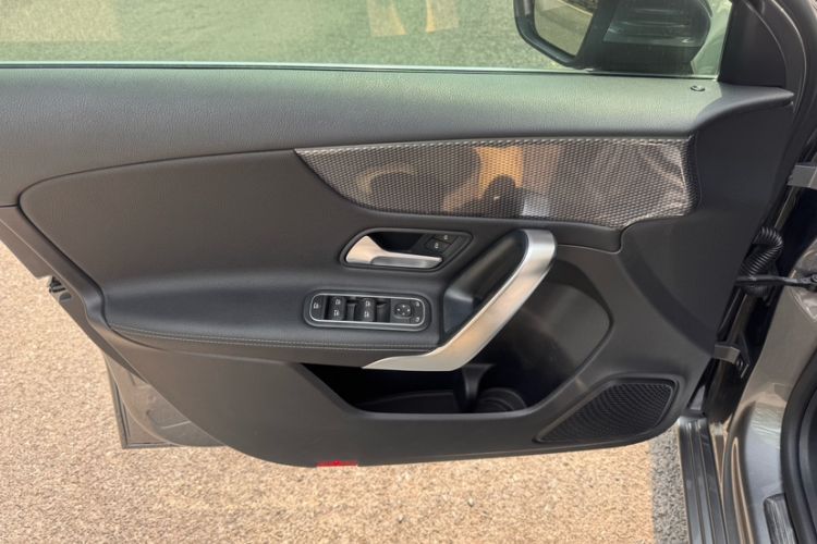 Used Mercedes-Benz A-Class 2019 A 200 Dynamic Edition Interior 10
