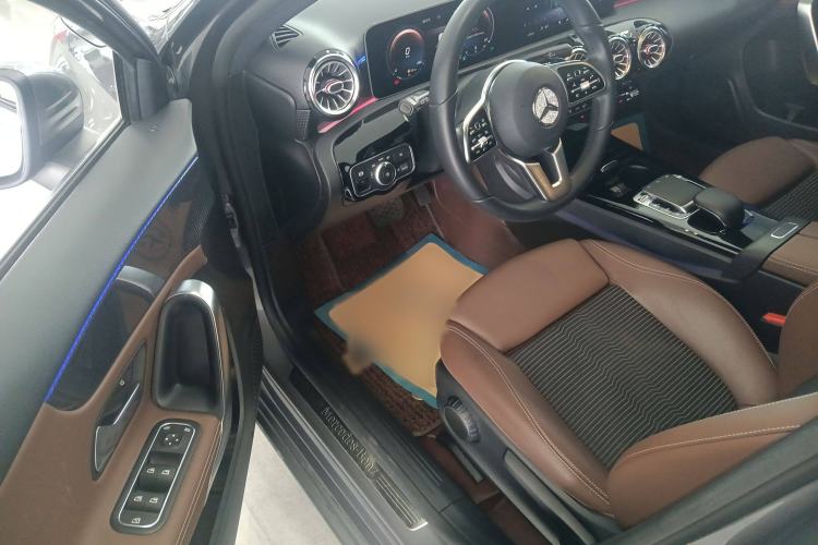 Used Mercedes-Benz A-Class 2019 A 200 Dynamic Edition Interior 2