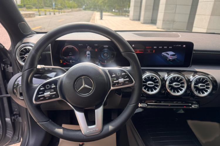 Used Mercedes-Benz A-Class 2019 A 200 Dynamic Edition Interior 3