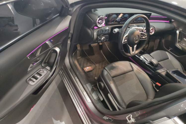 Used Mercedes-Benz A-Class 2019 A 200 Dynamic Edition Interior 3