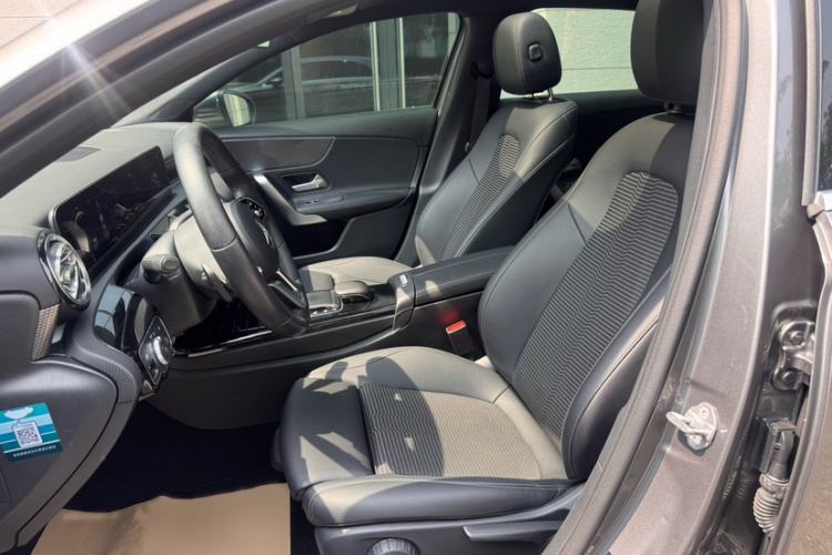 Used Mercedes-Benz A-Class 2019 A 200 Dynamic Edition Interior 6