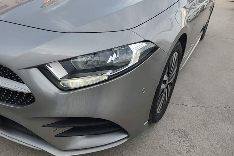 Used Mercedes-Benz A-Class 2019 A 180 L Sport Sedan Left Front Headlight