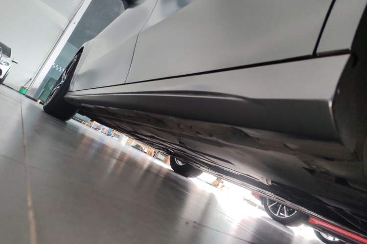 Used Mercedes-Benz A-Class 2019 A 200 L Sport Sedan Left Side Sill