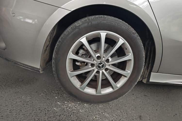 Used Mercedes-Benz A-Class 2019 Restyled A 200 L Sport Sedan Right Rear Wheel Hub