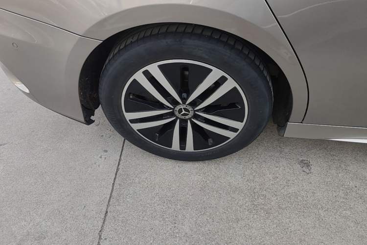 Used Mercedes-Benz A-Class 2019 A 180 L Sport Sedan Right Rear Wheel Hub
