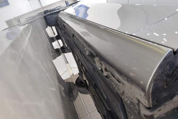 Used Mercedes-Benz A-Class 2019 Revised A 200 L Right Side Sill