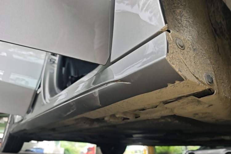 Used Mercedes-Benz A-Class 2019 Restyled A 200 L Sport Sedan Right Side Sill