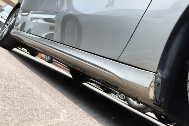 Used Mercedes-Benz A-Class 2019 A 180 L Sport Sedan Right Side Sill