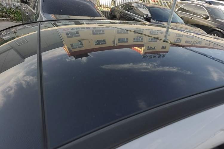 Used Mercedes-Benz A-Class 2019 A 180 L Sport Sedan Roof