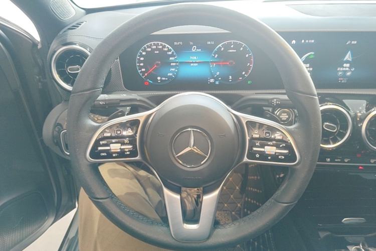 Used Mercedes-Benz A-Class 2019 Revised A 200 L Steering Wheel