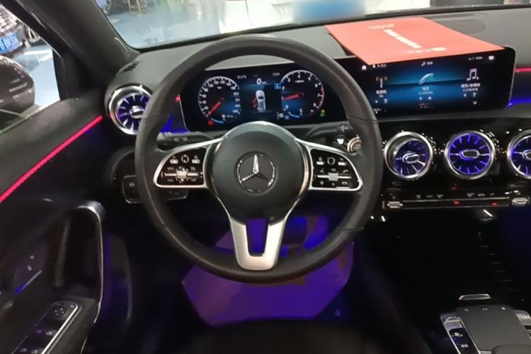 Used Mercedes-Benz A-Class 2019 A 200 Dynamic Edition Steering Wheel