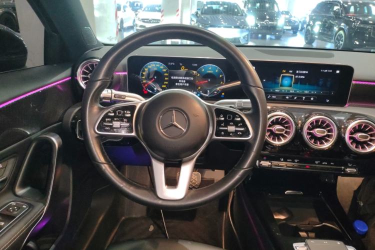 Used Mercedes-Benz A-Class 2019 A 200 Dynamic Edition Steering Wheel