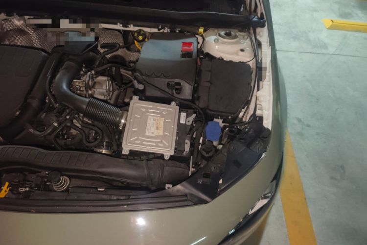 Used Mercedes-Benz A-Class 2019 A 200 L Sport Sedan First Edition Special Edition Engine Bay Left